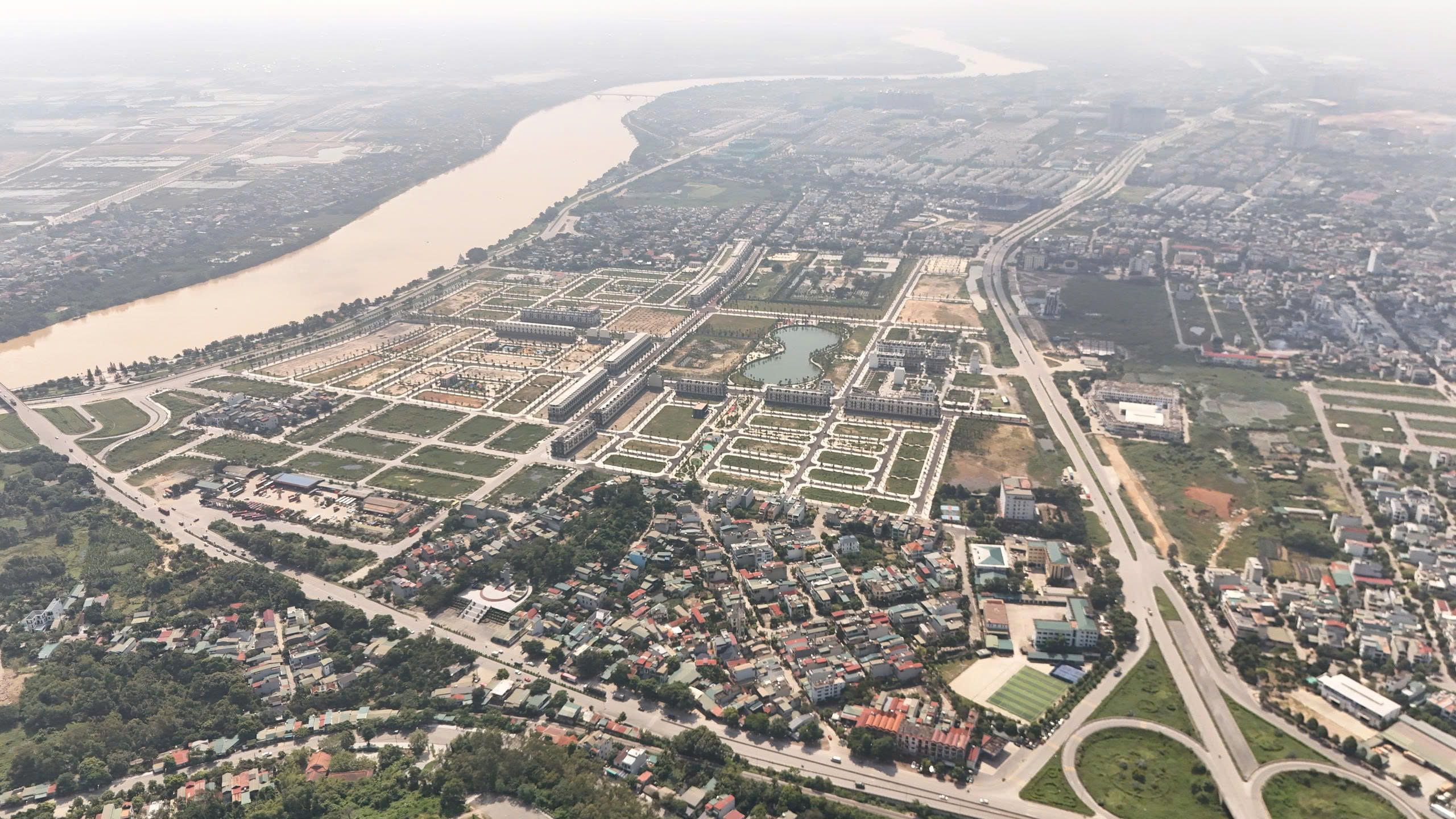 Bán đất 2 mặt tiền nở hậu 466m2 trục Nguyễn Chí Thanh, Hàm Rồng, Thanh Hóa
